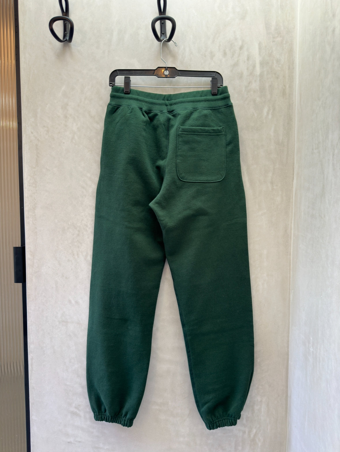 Rose Crest Sweatpant | Forest Green